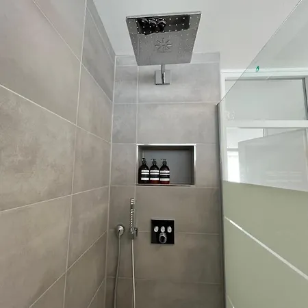 City Apartment - Laim - Mountain View